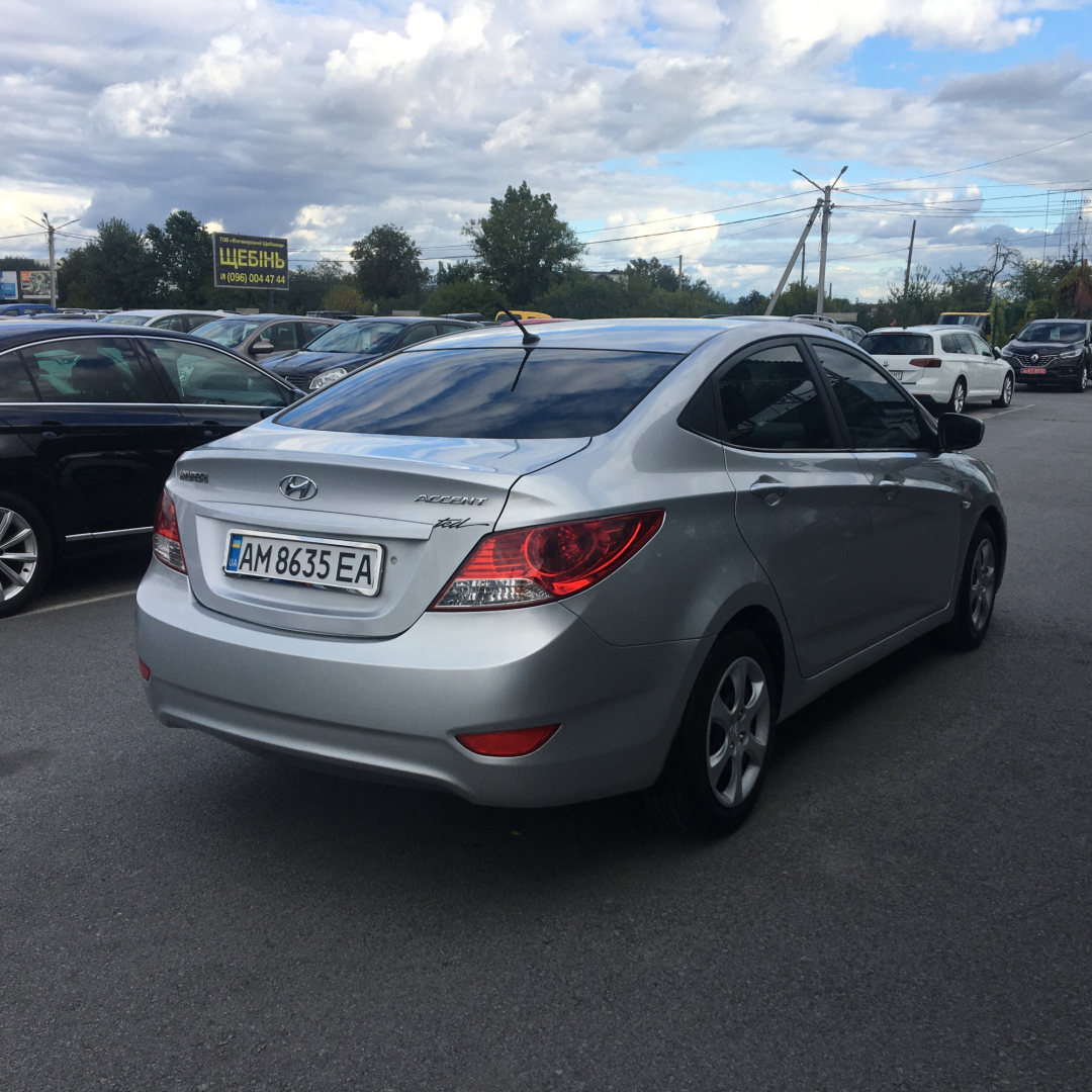 Hyundai Accent 2011 Hyundai Accent 2011