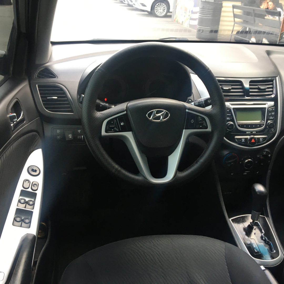 Hyundai Accent 2011 Hyundai Accent 2011