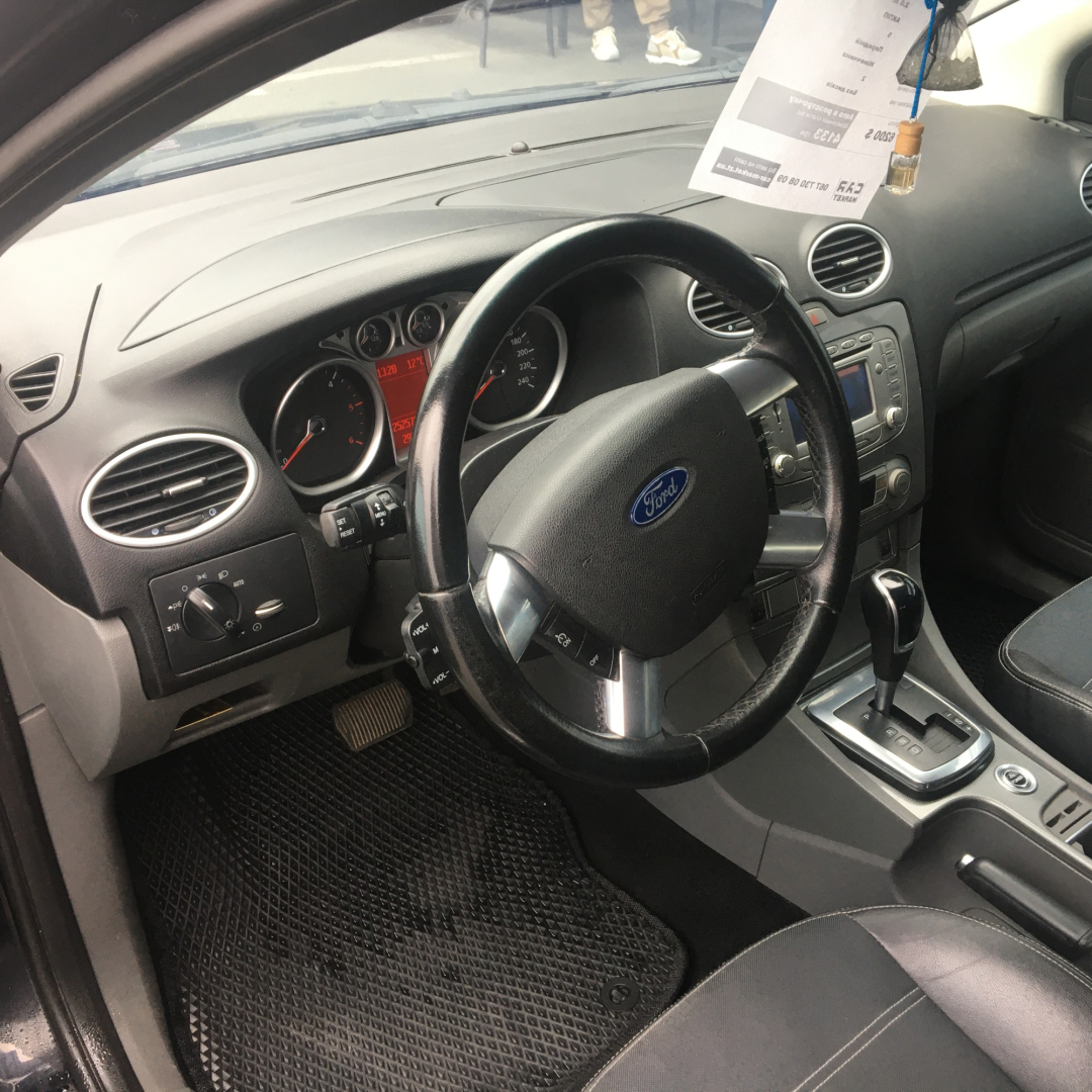 Ford Focus 2010 Ford Focus 2010