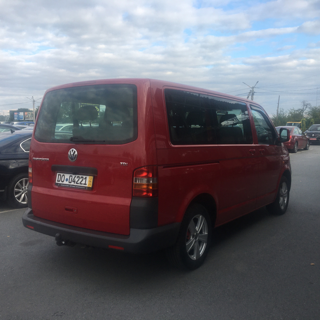 Volkswagen T5 (Transporter) пасс. 2005 Volkswagen T5 (Transporter) пасс. 2005