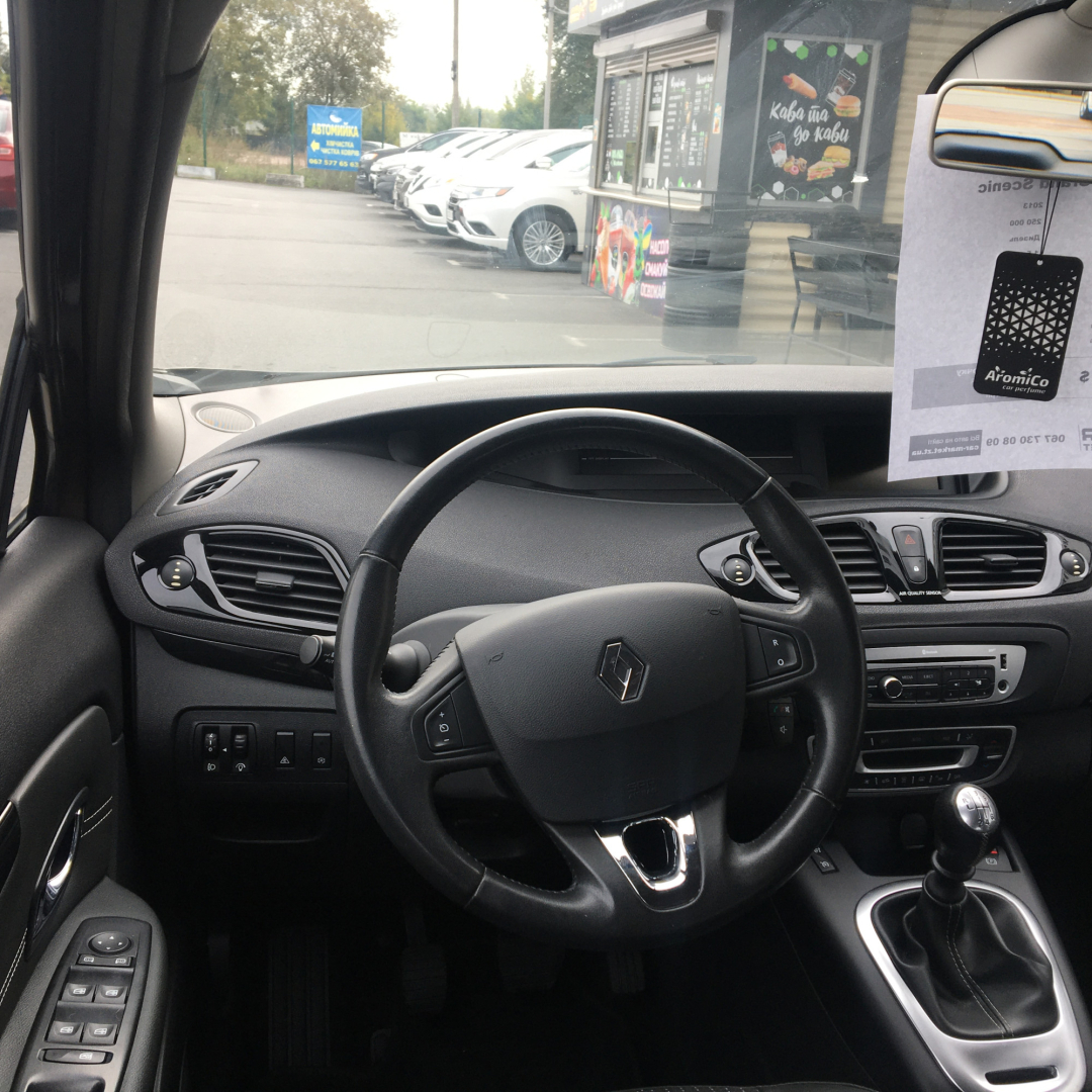 Renault Grand Scenic 2013 Renault Grand Scenic 2013