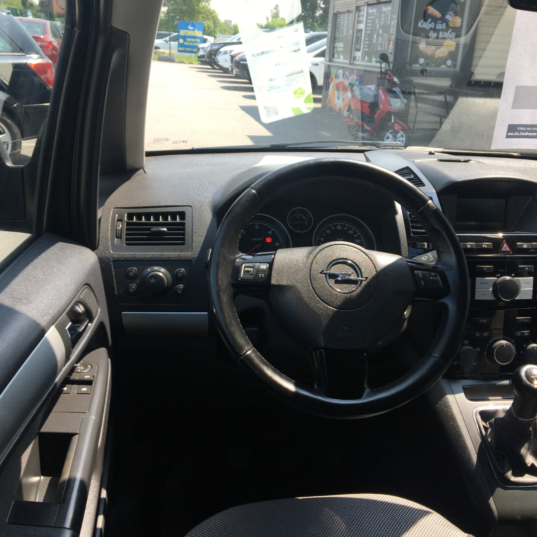 Opel Zafira 2011 Opel Zafira 2011