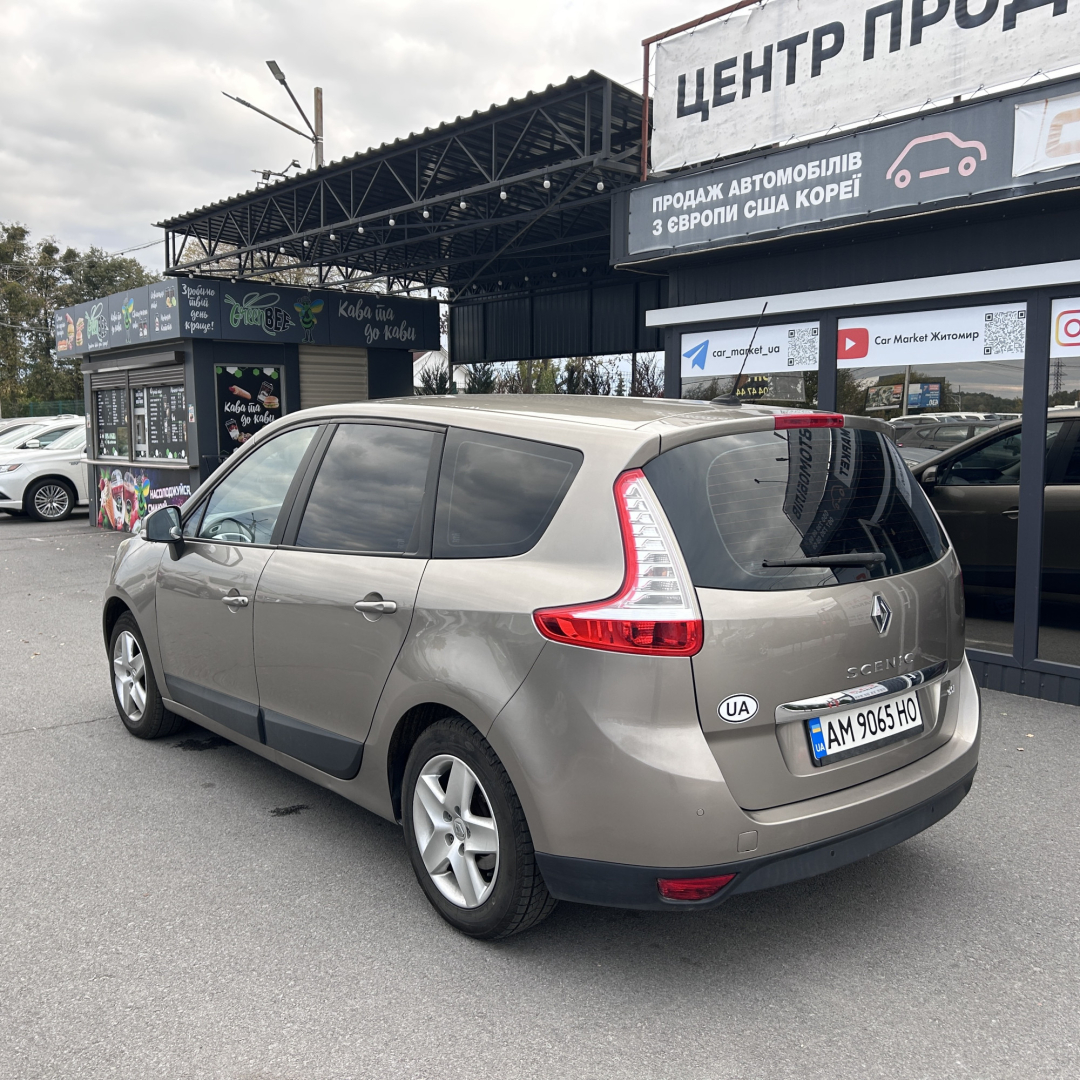 Renault Grand Scenic 2012 Renault Grand Scenic 2012