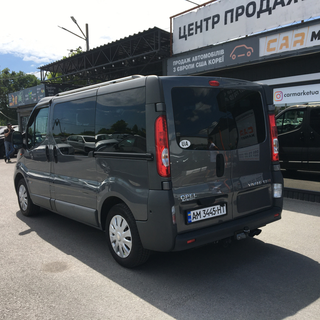 Opel Vivaro пасс. 2014 Opel Vivaro пасс. 2014