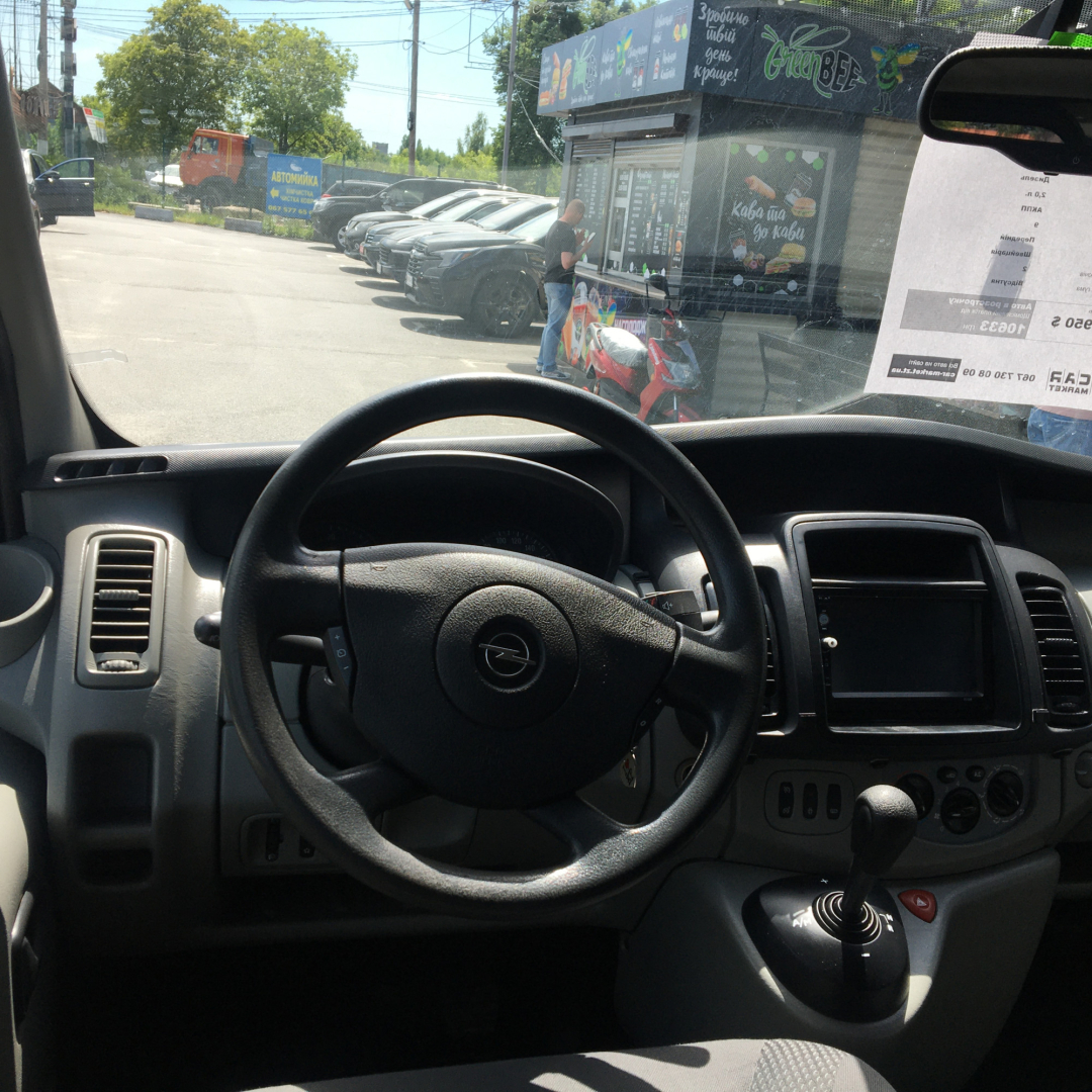 Opel Vivaro пасс. 2014 Opel Vivaro пасс. 2014