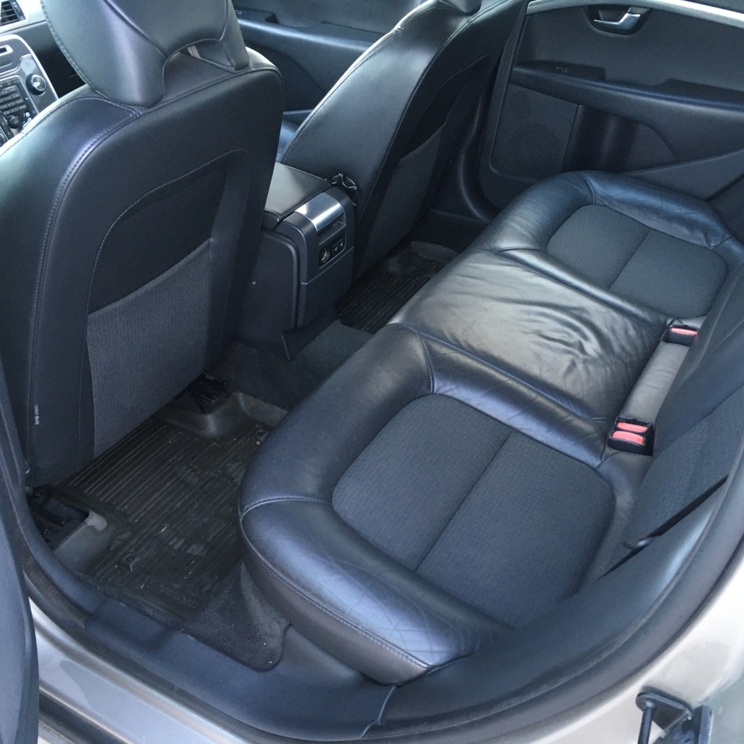 Volvo V70 2011 Volvo V70 2011