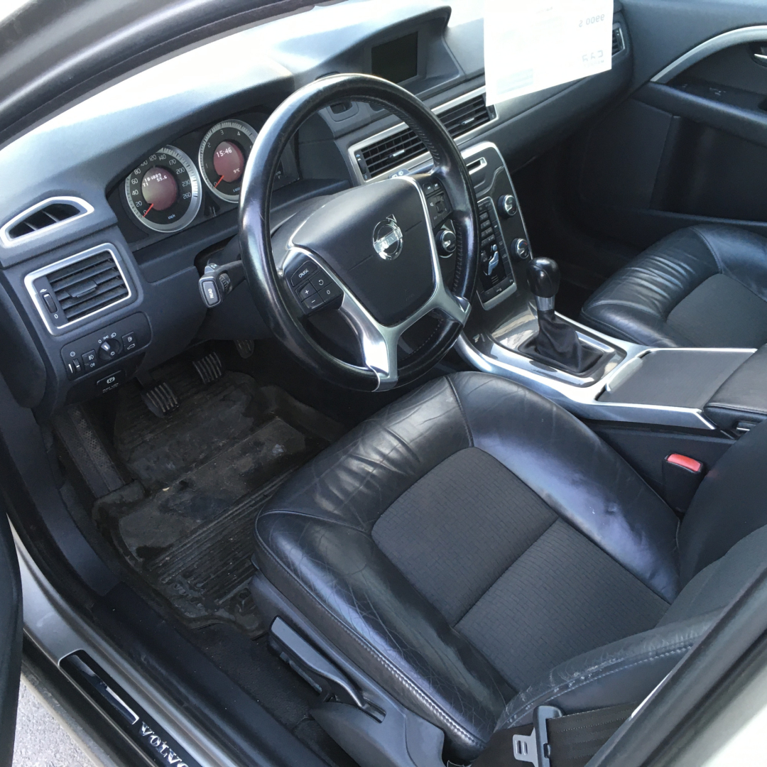 Volvo V70 2011 Volvo V70 2011