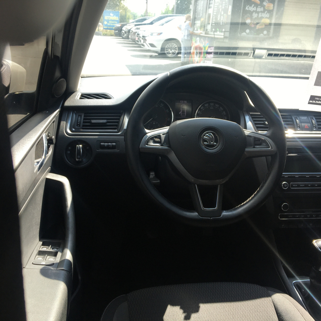 Skoda Rapid 2015 Skoda Rapid 2015