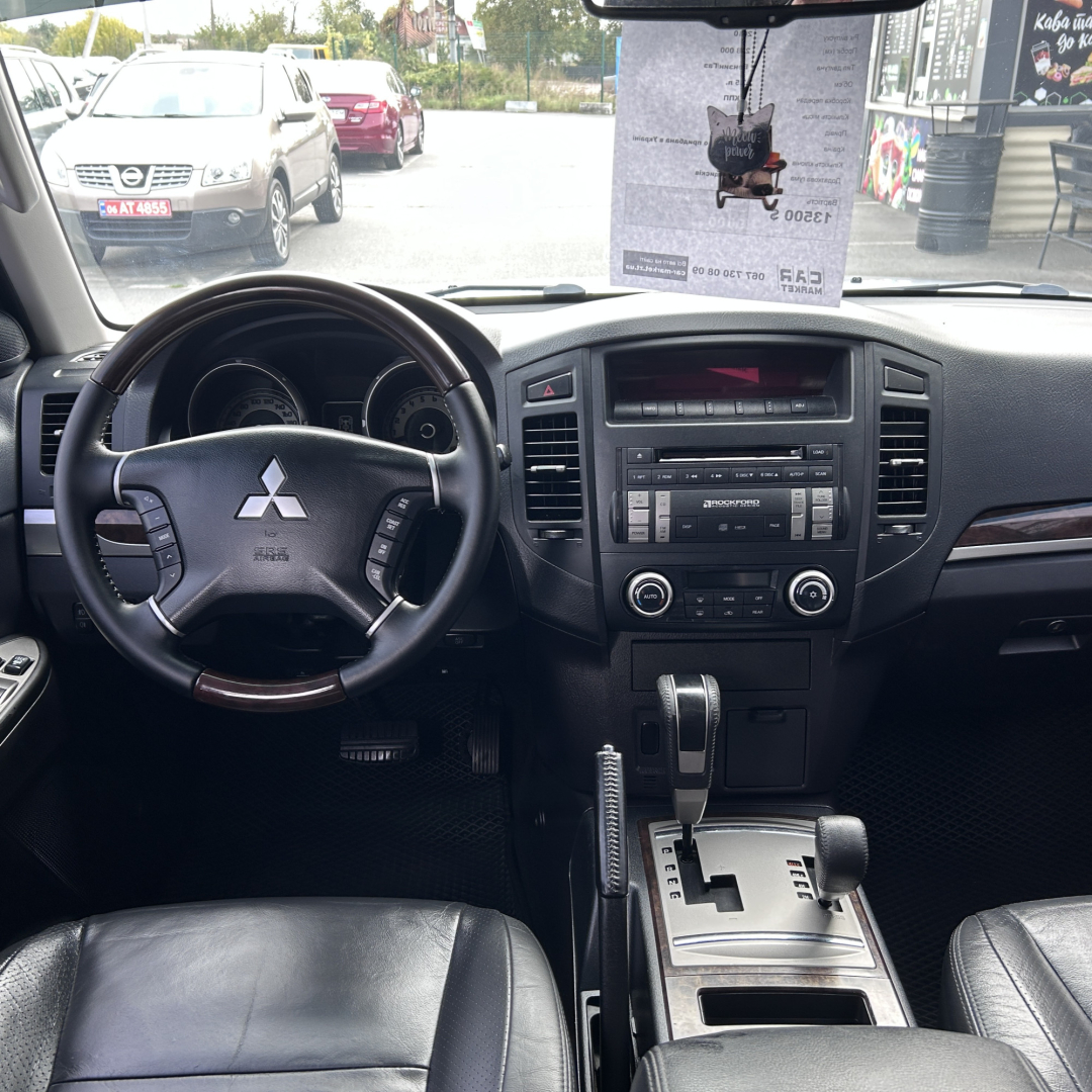 Mitsubishi Pajero 2010 Mitsubishi Pajero 2010