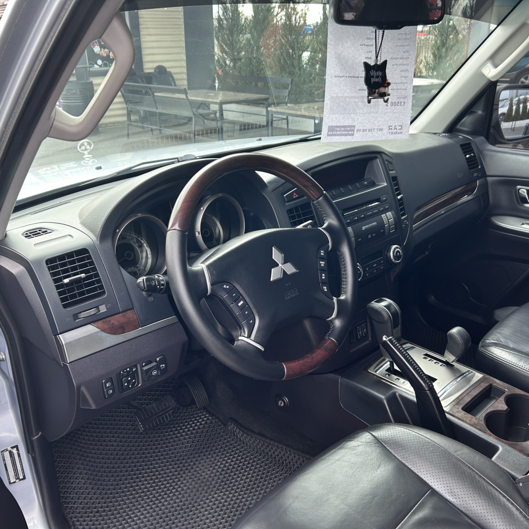 Mitsubishi Pajero 2010 Mitsubishi Pajero 2010