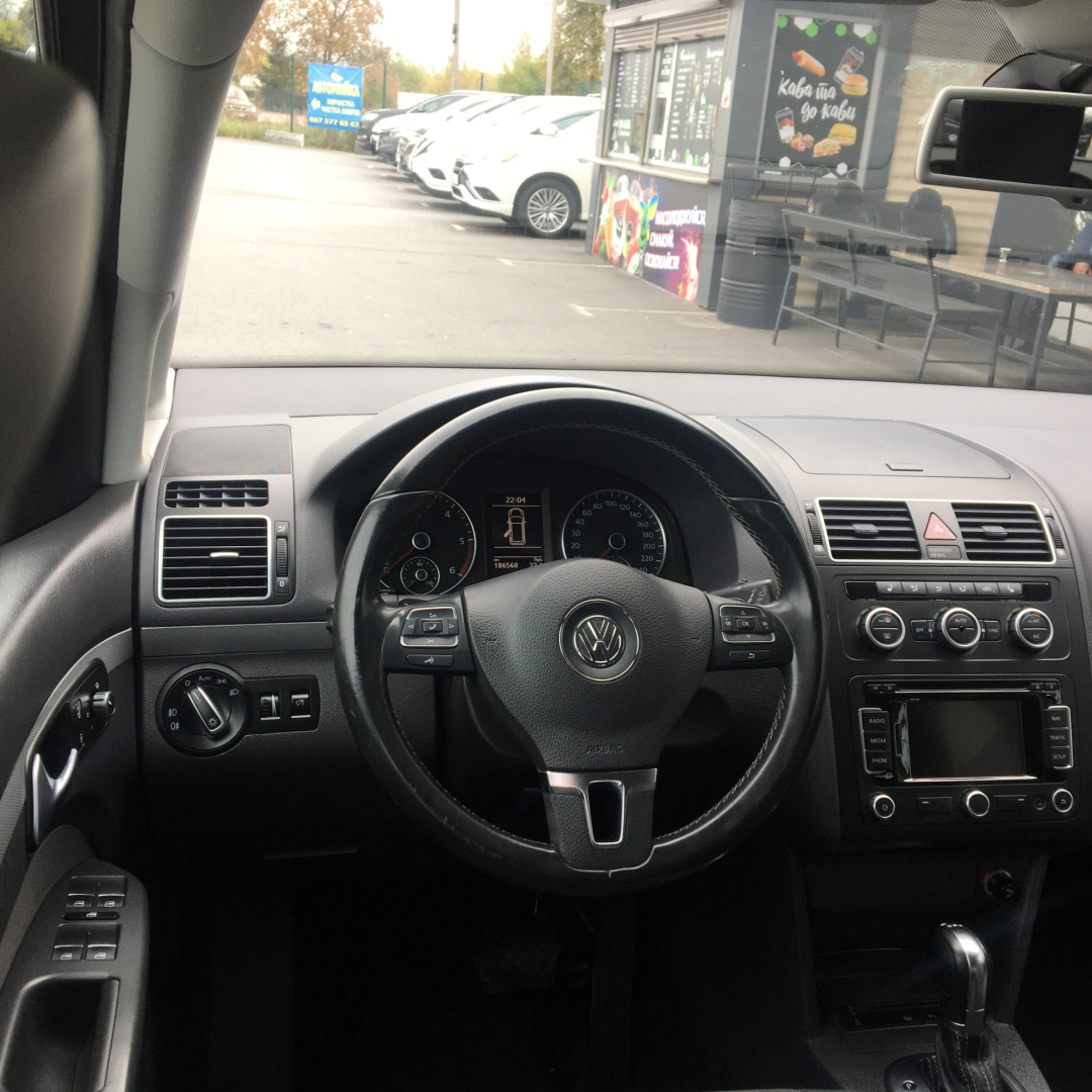 Volkswagen Touran 2015 Volkswagen Touran 2015