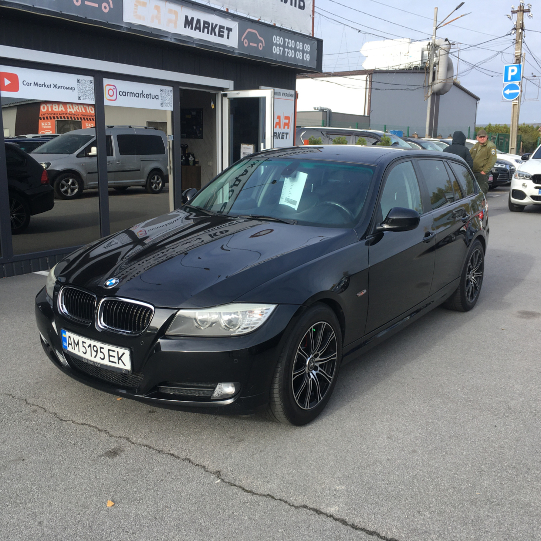 BMW 320 2010 BMW 320 2010