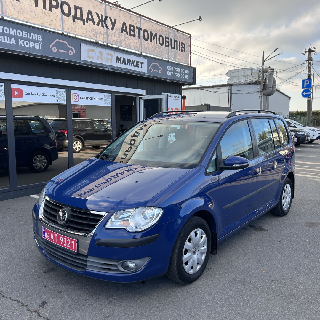 Volkswagen Touran 2010 Volkswagen Touran 2010