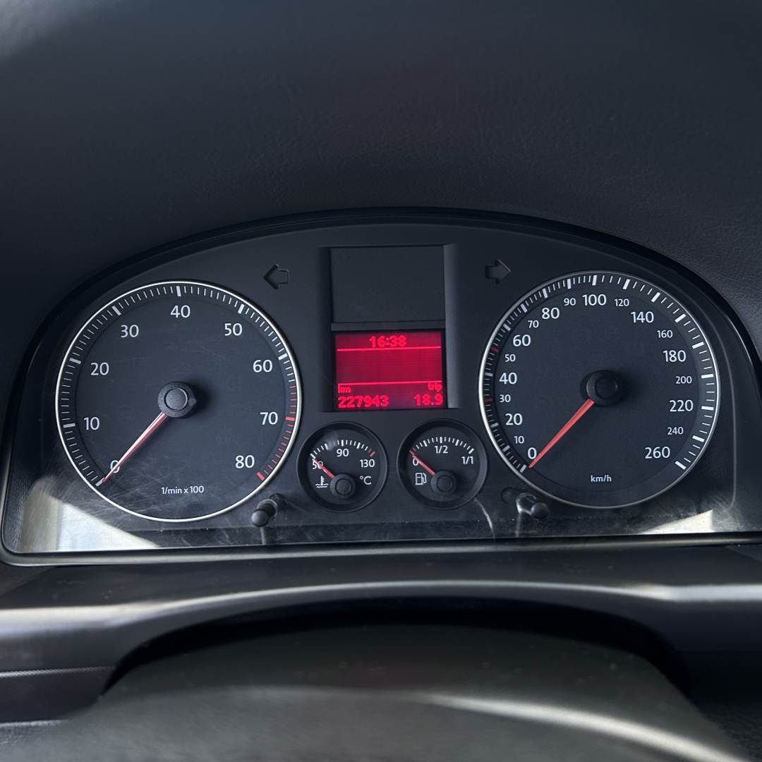 Volkswagen Touran 2010 Volkswagen Touran 2010