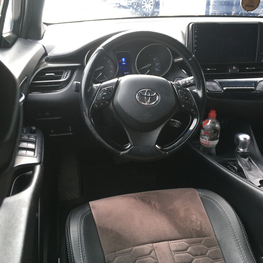 Toyota C-HR 2017 Toyota C-HR 2017