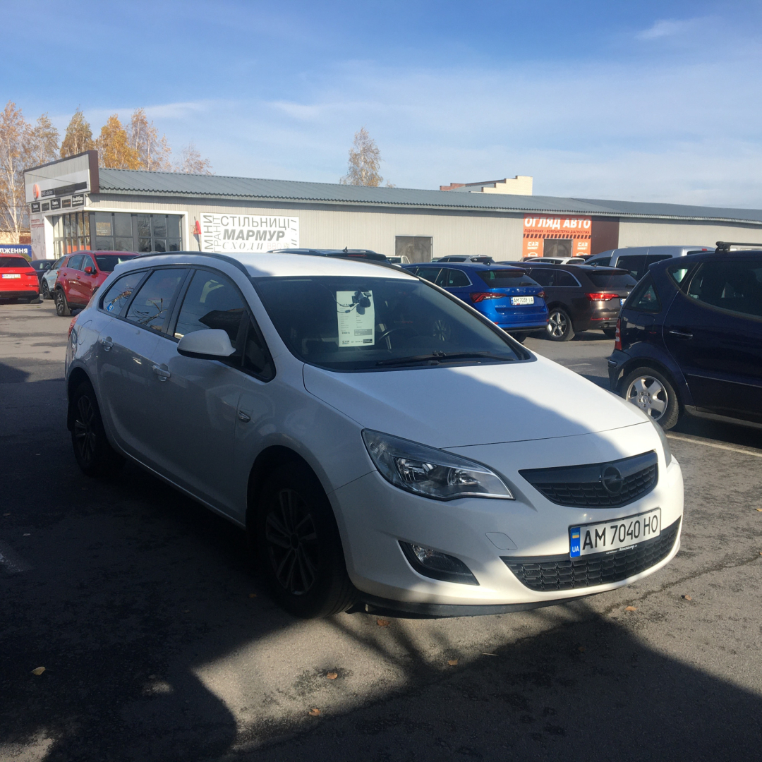Opel Astra 2012 Opel Astra 2012