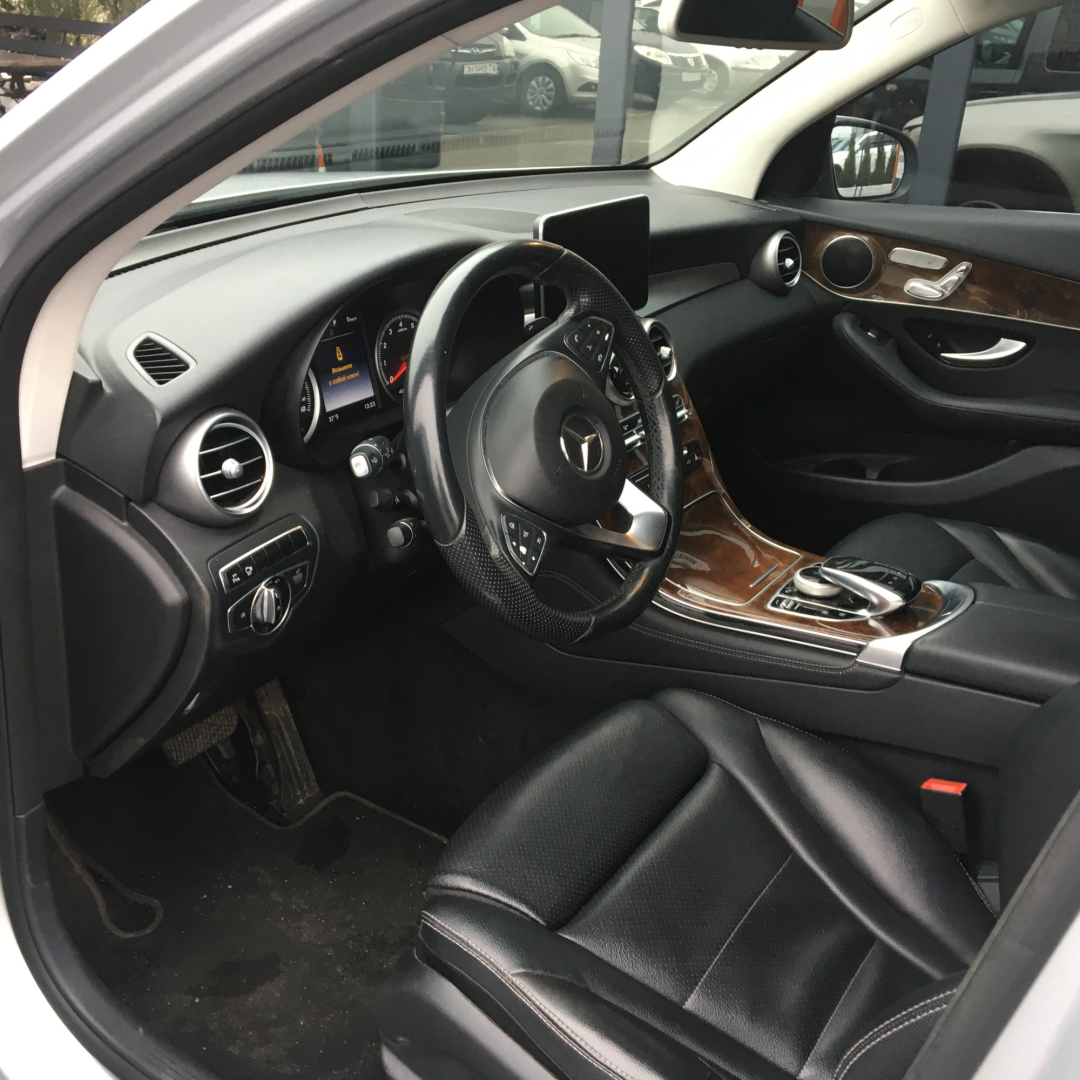 Mercedes-Benz GLC 300 2015 Mercedes-Benz GLC 300 2015