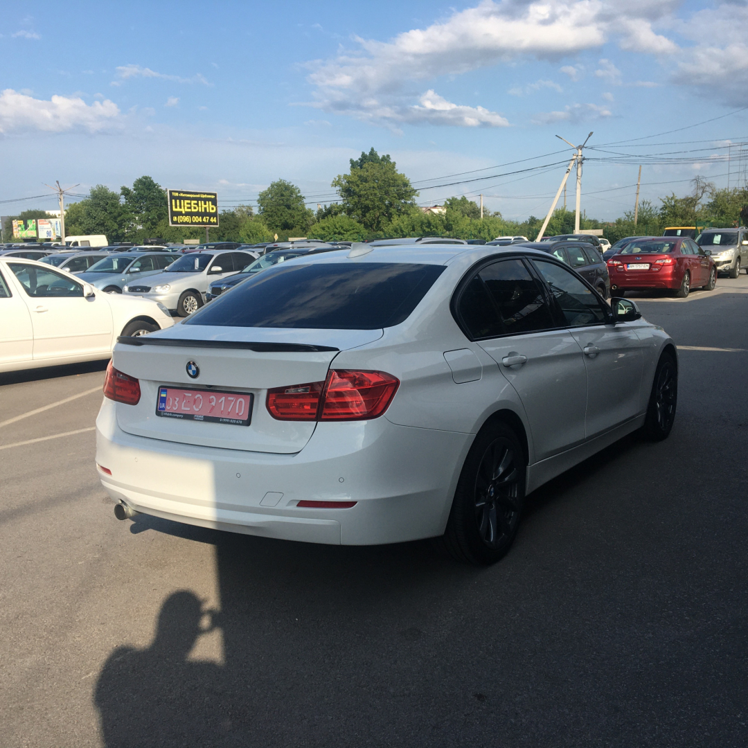 BMW 320 2015 BMW 320 2015