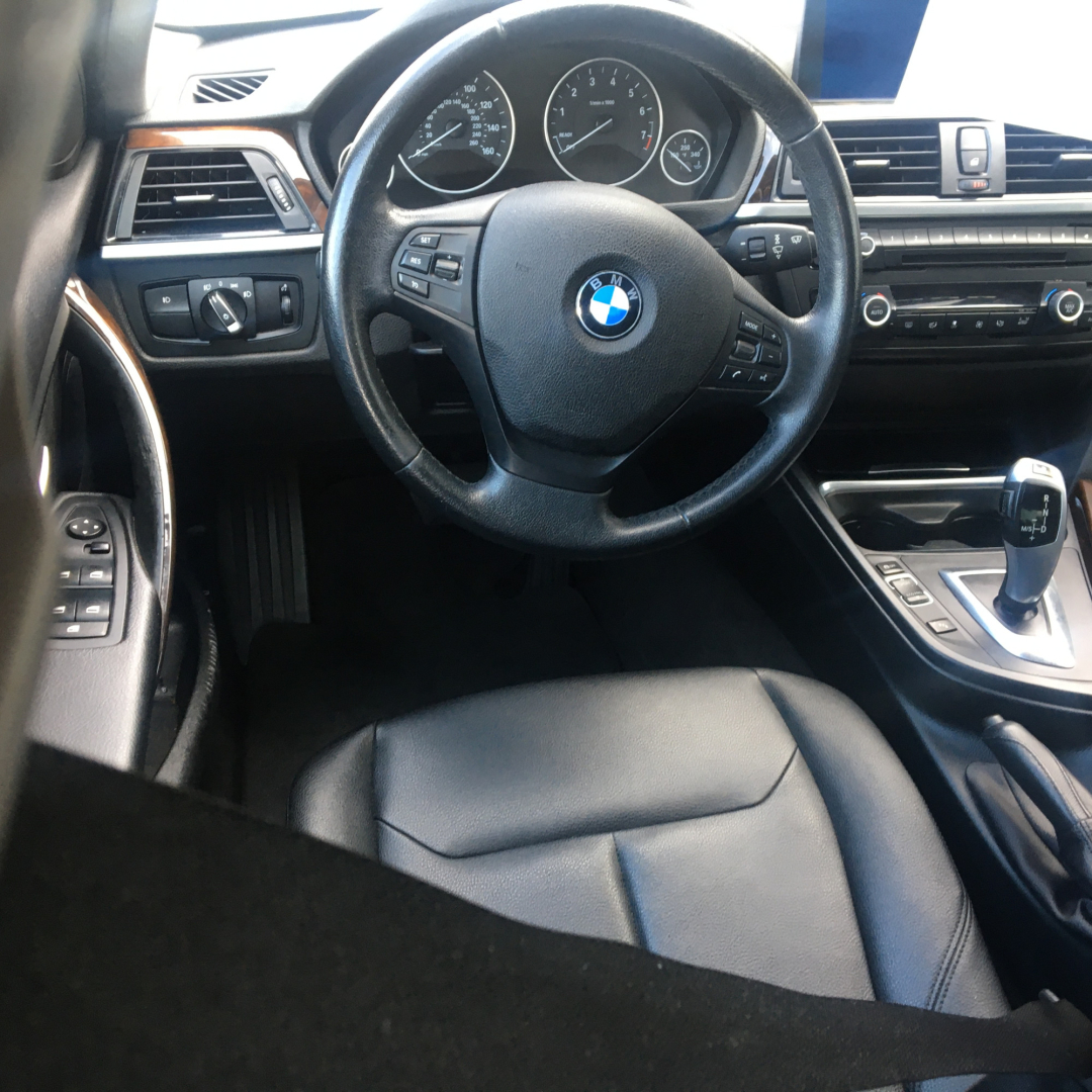BMW 320 2015 BMW 320 2015