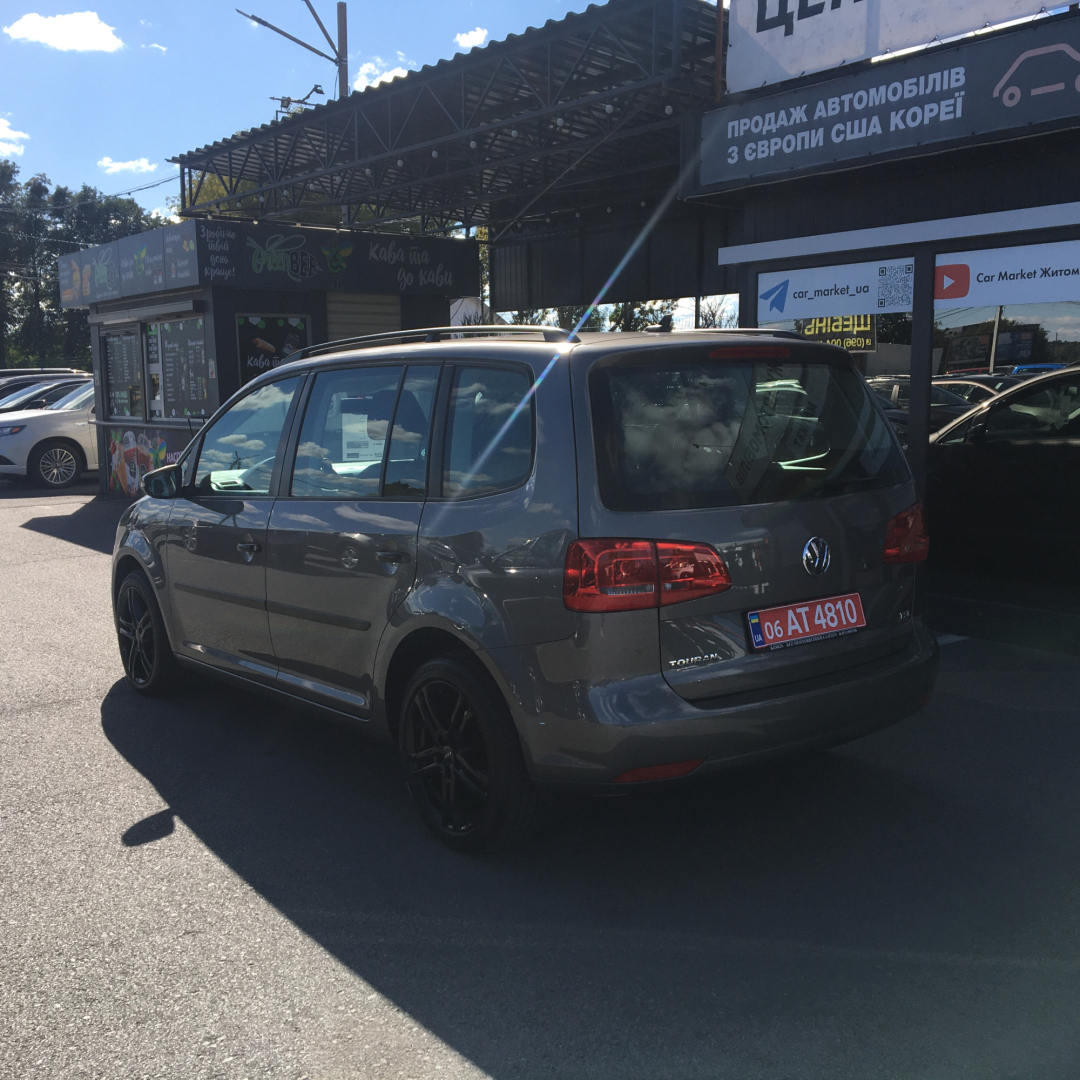 Volkswagen Touran 2011 Volkswagen Touran 2011