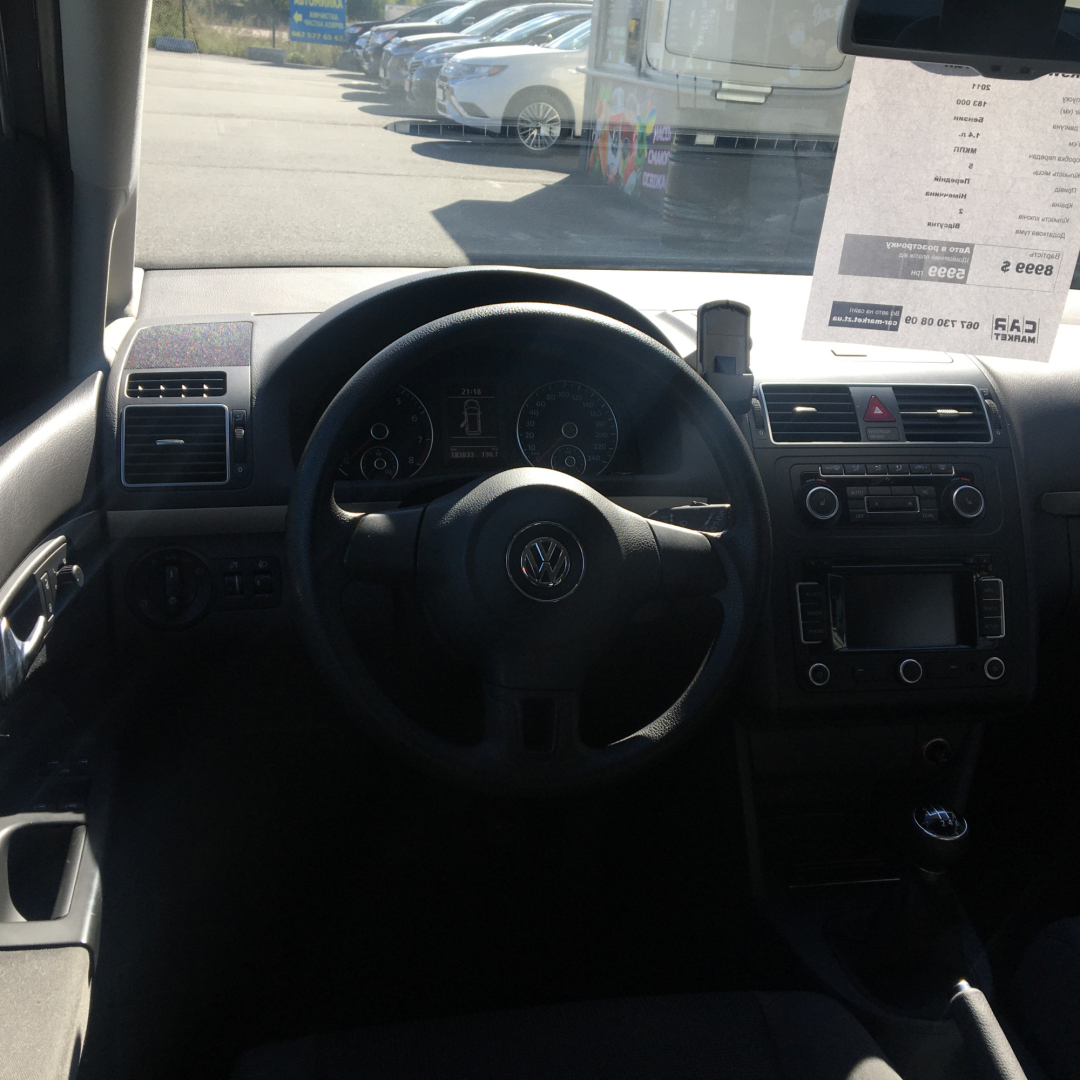 Volkswagen Touran 2011 Volkswagen Touran 2011