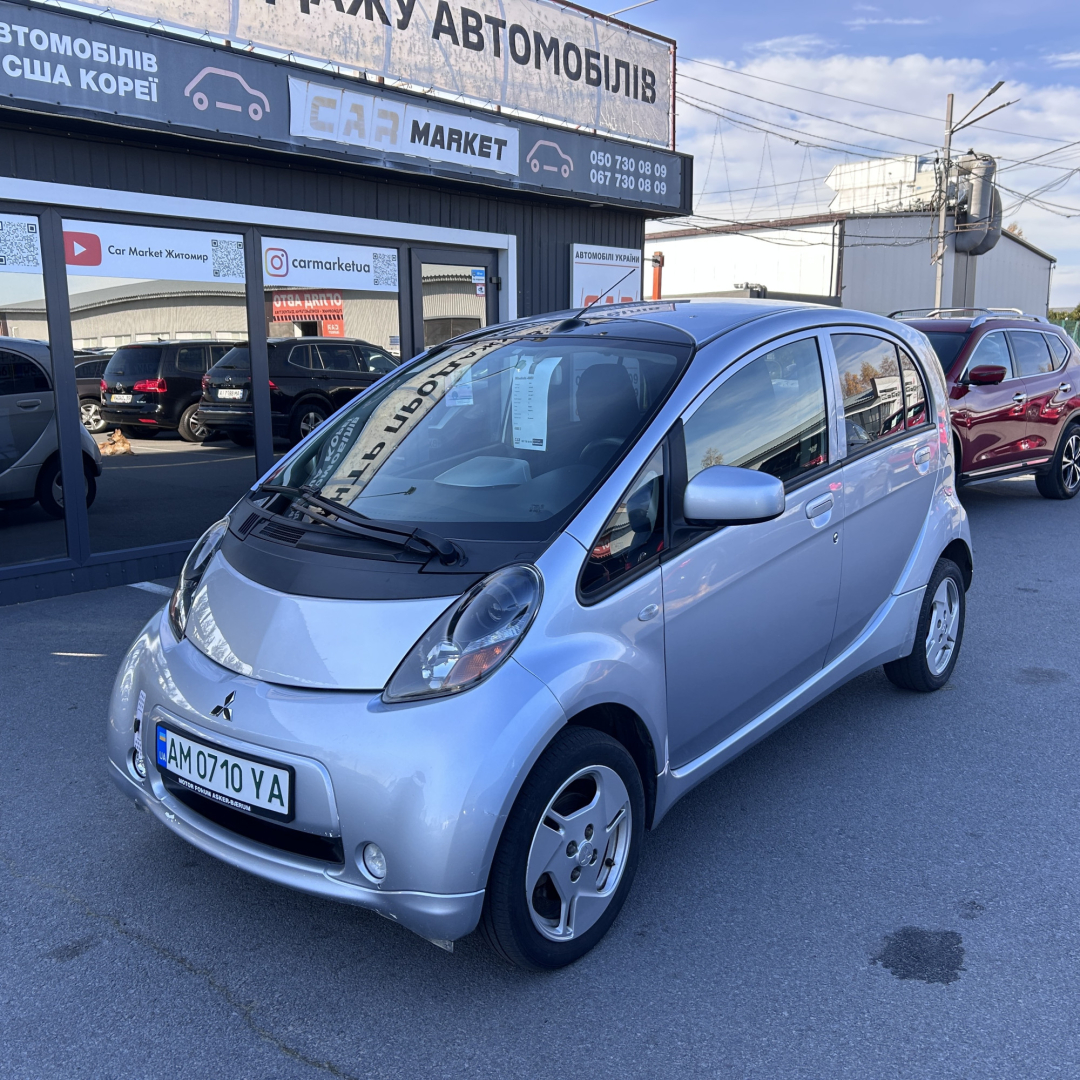 Mitsubishi i-MiEV 2011 Mitsubishi i-MiEV 2011