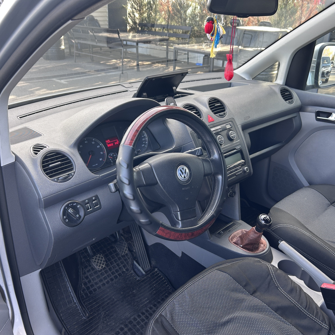 Volkswagen Caddy пасс. 2009 Volkswagen Caddy пасс. 2009