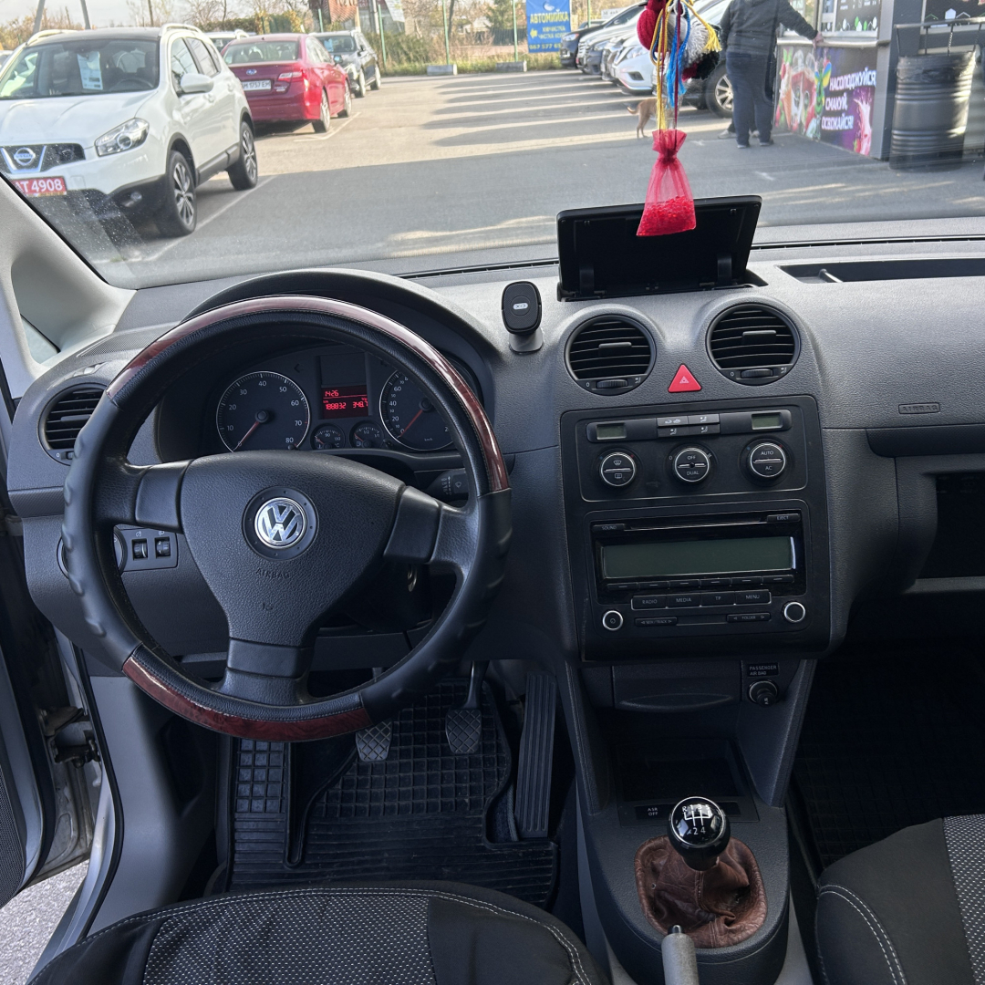 Volkswagen Caddy пасс. 2009 Volkswagen Caddy пасс. 2009