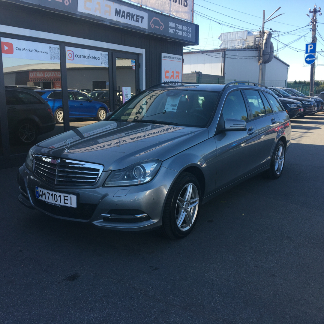 Mercedes-Benz C 200 2014 Mercedes-Benz C 200 2014