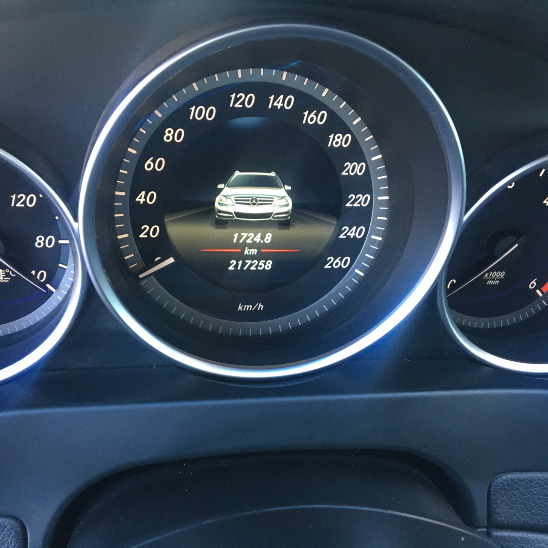 Mercedes-Benz C 200 2014 Mercedes-Benz C 200 2014