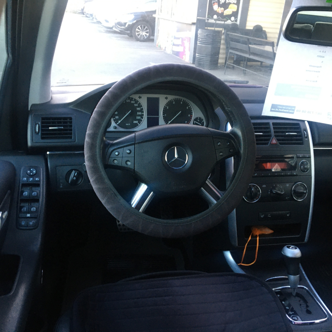 Mercedes-Benz B 200 2005 Mercedes-Benz B 200 2005