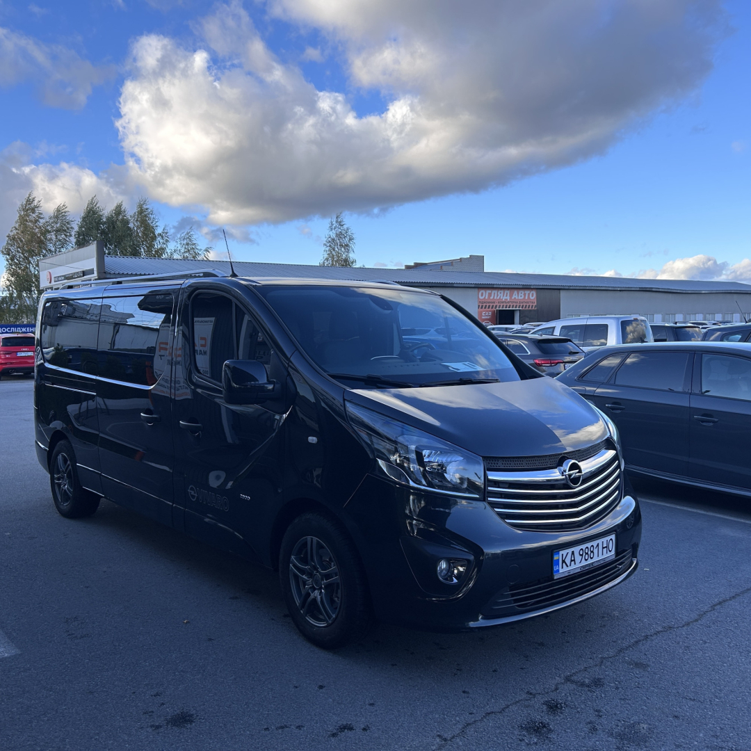Opel Vivaro пасс. 2017 Opel Vivaro пасс. 2017
