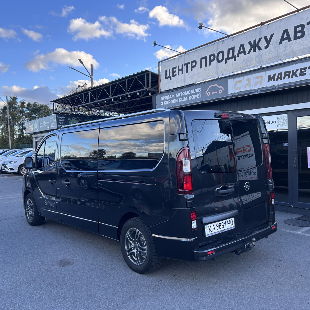 Opel Vivaro пасс. 2017 Opel Vivaro пасс. 2017