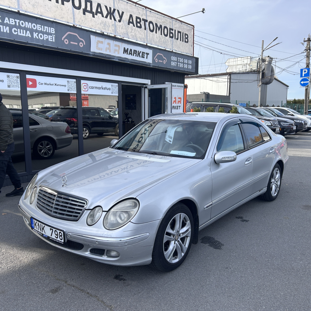 Mercedes-Benz E 230 2003 Mercedes-Benz E 230 2003