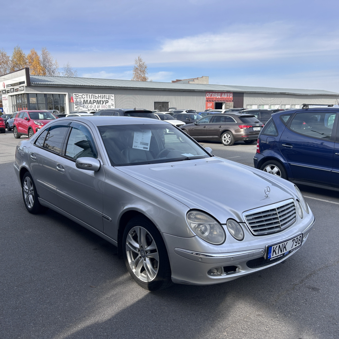 Mercedes-Benz E 230 2003 Mercedes-Benz E 230 2003