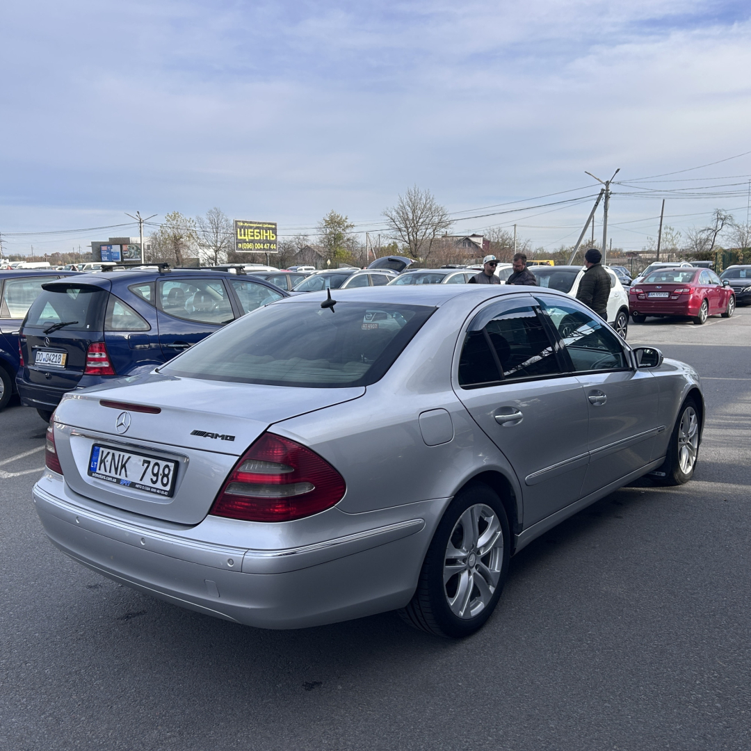 Mercedes-Benz E 230 2003 Mercedes-Benz E 230 2003