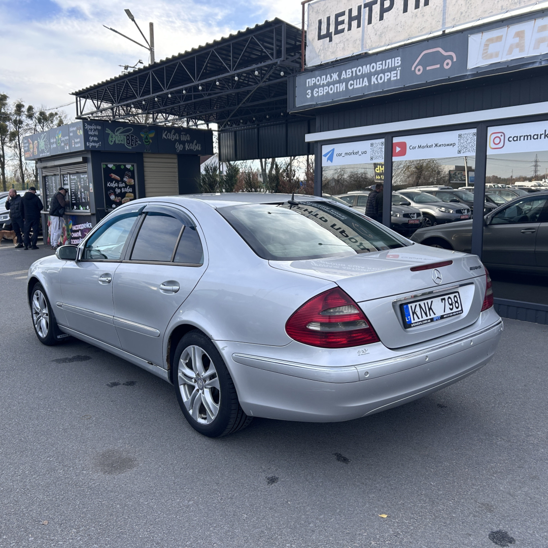 Mercedes-Benz E 230 2003 Mercedes-Benz E 230 2003