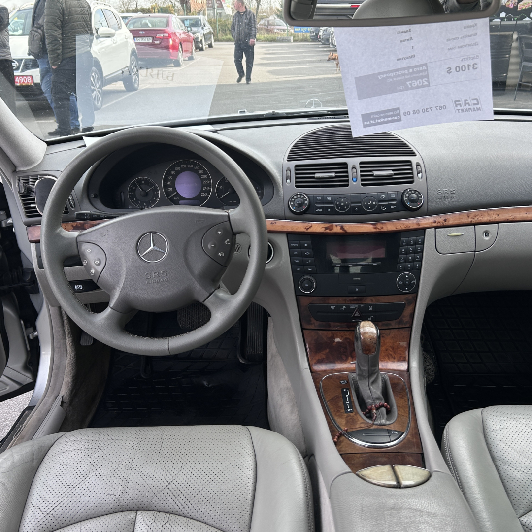 Mercedes-Benz E 230 2003 Mercedes-Benz E 230 2003