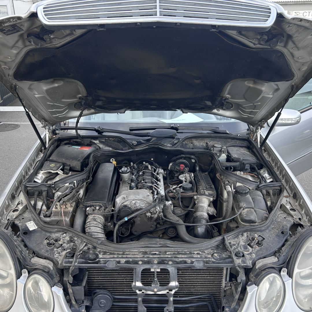 Mercedes-Benz E 230 2003 Mercedes-Benz E 230 2003