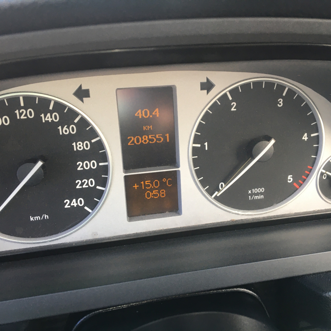 Mercedes-Benz B 180 2010 Mercedes-Benz B 180 2010