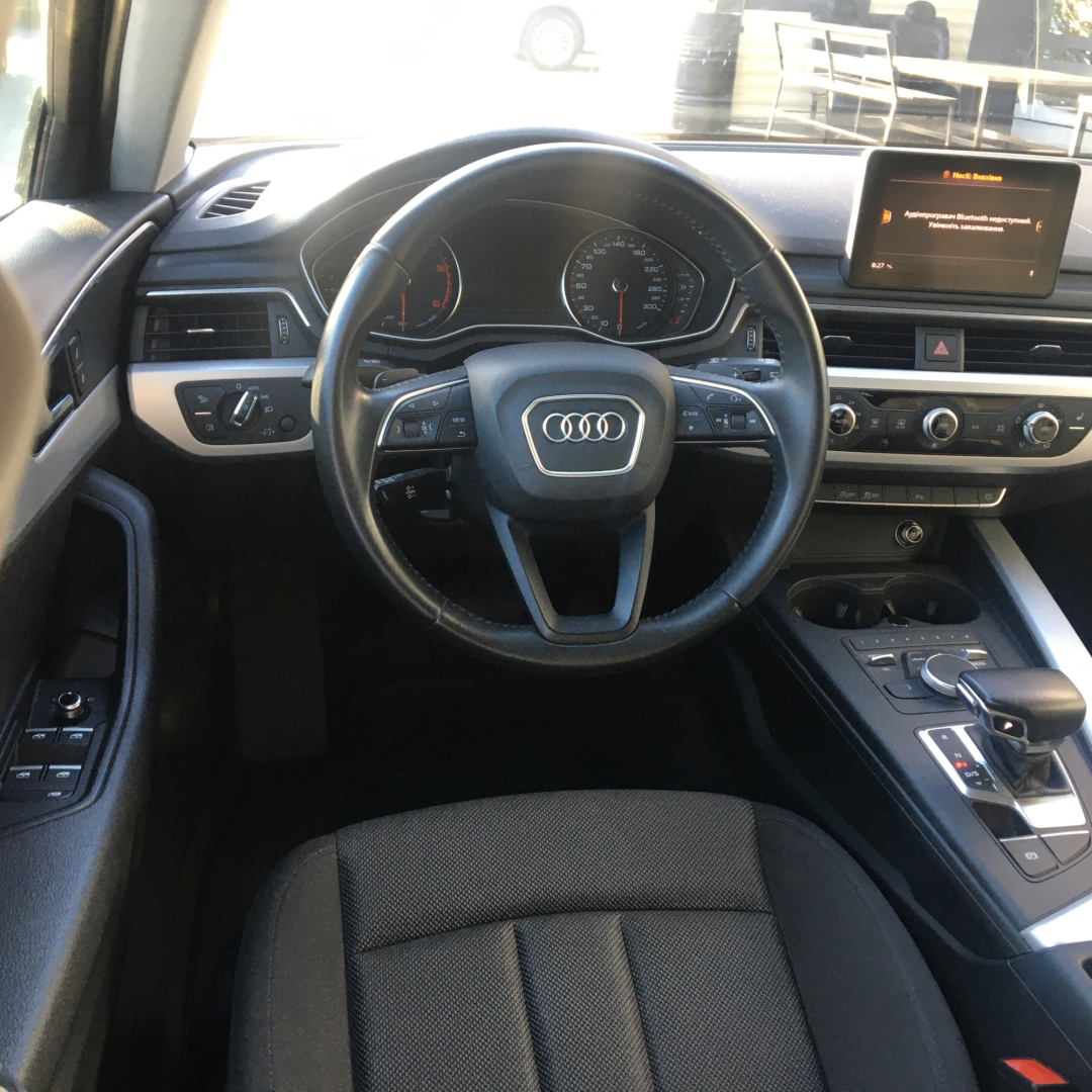Audi A4 2018 Audi A4 2018