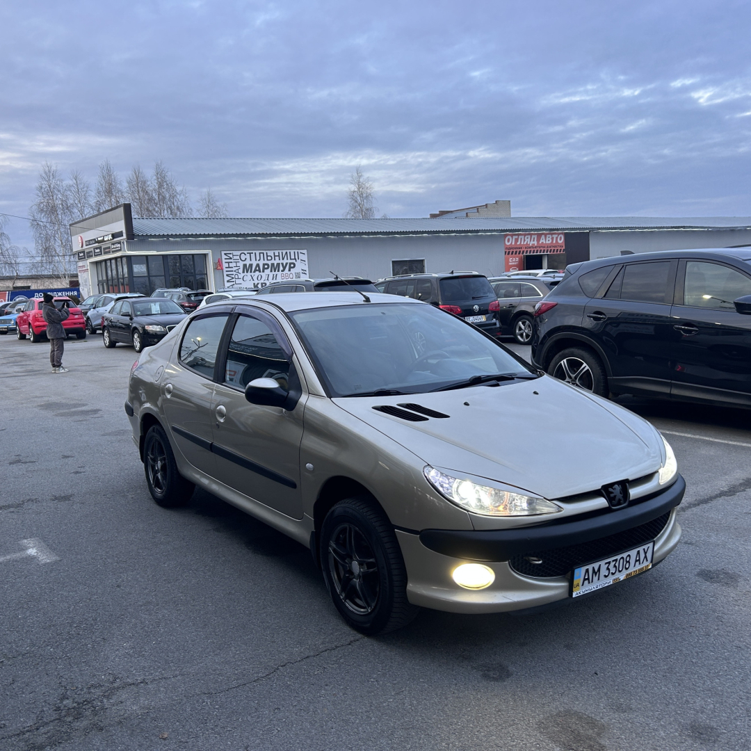 Peugeot 206 2008 Peugeot 206 2008