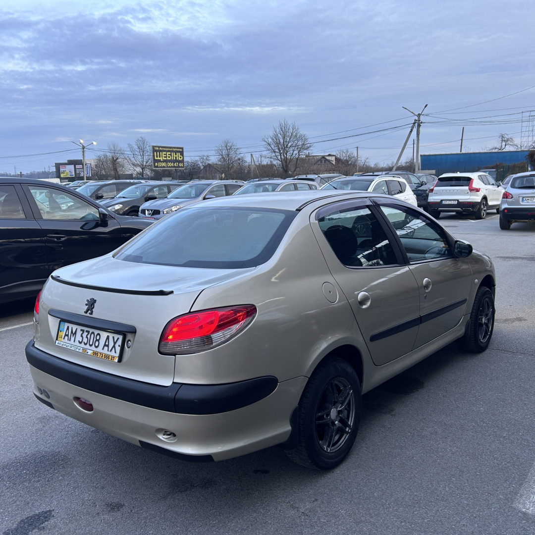 Peugeot 206 2008 Peugeot 206 2008