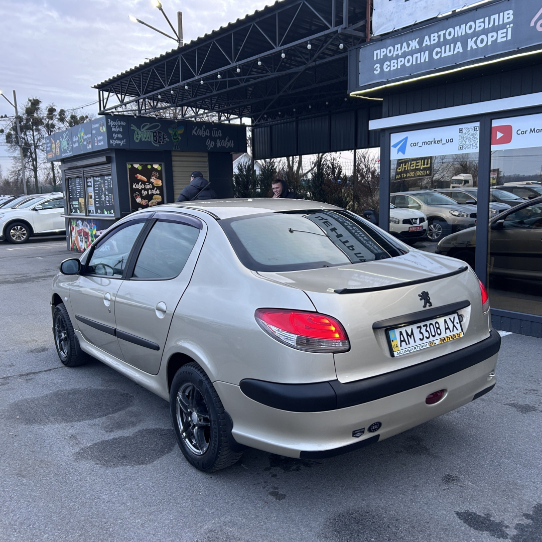 Peugeot 206 2008 Peugeot 206 2008