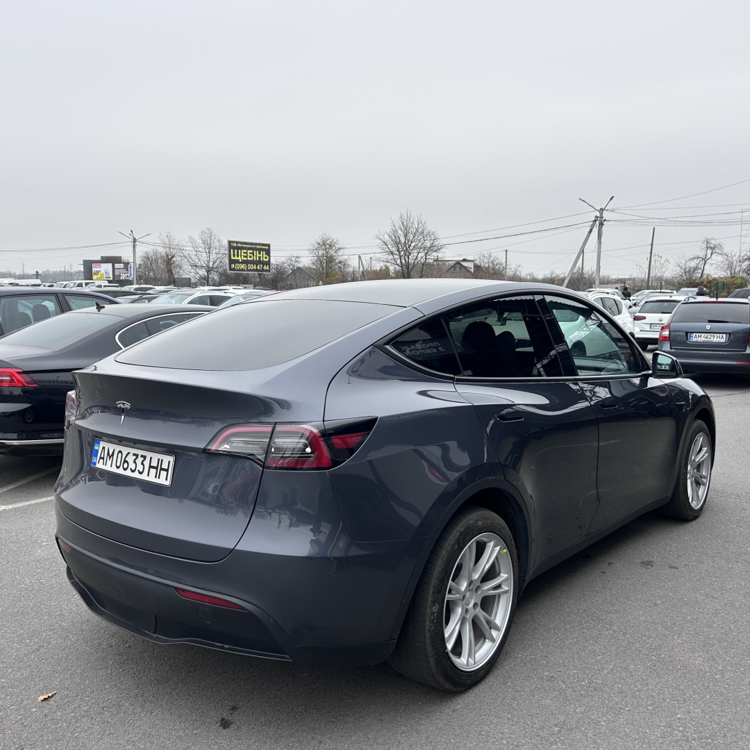 Tesla Model Y 2023 Tesla Model Y 2023