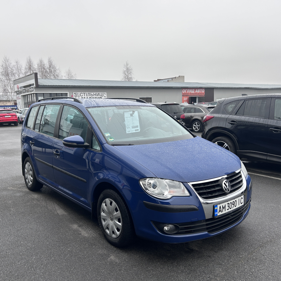 Volkswagen Touran 2010 Volkswagen Touran 2010