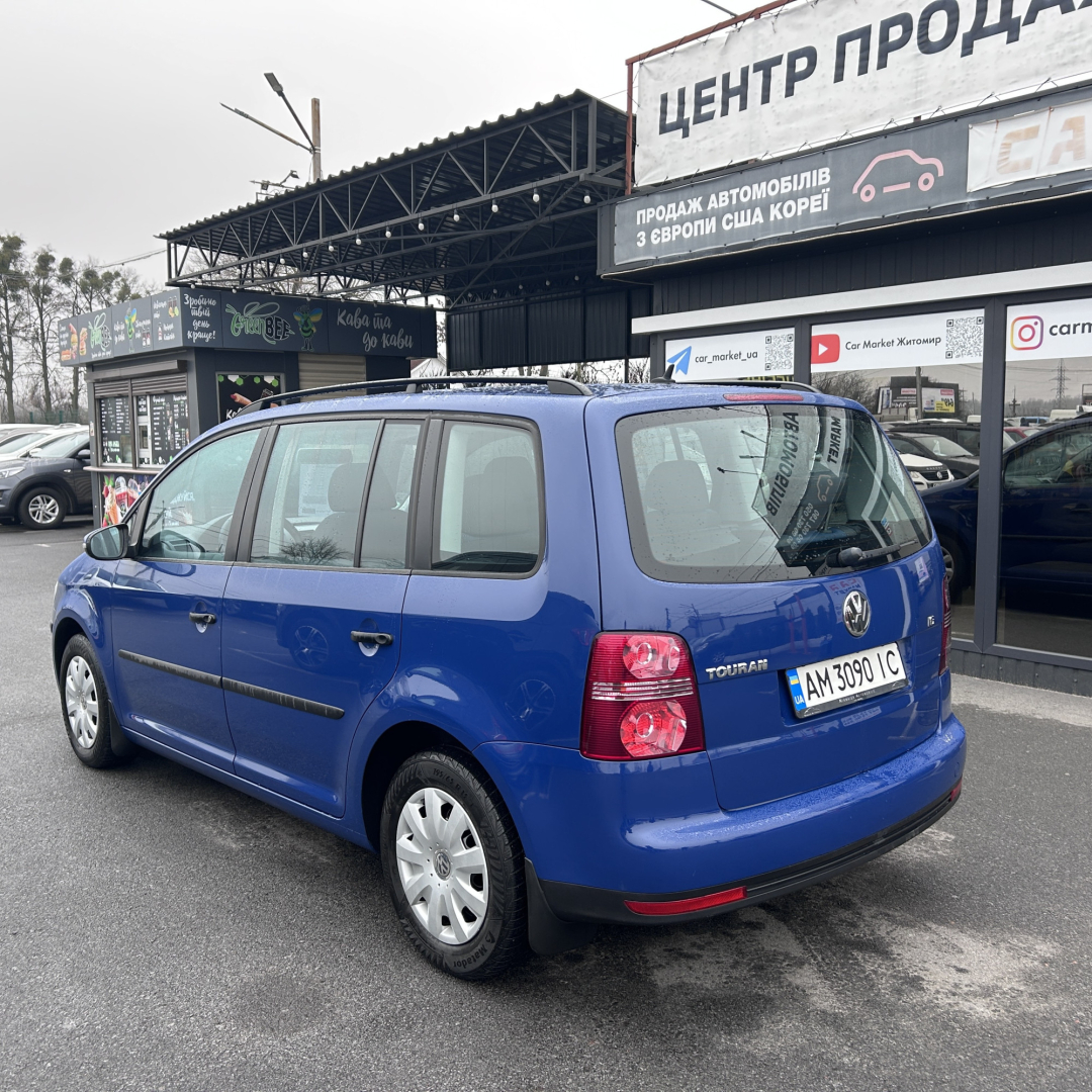 Volkswagen Touran 2010 Volkswagen Touran 2010