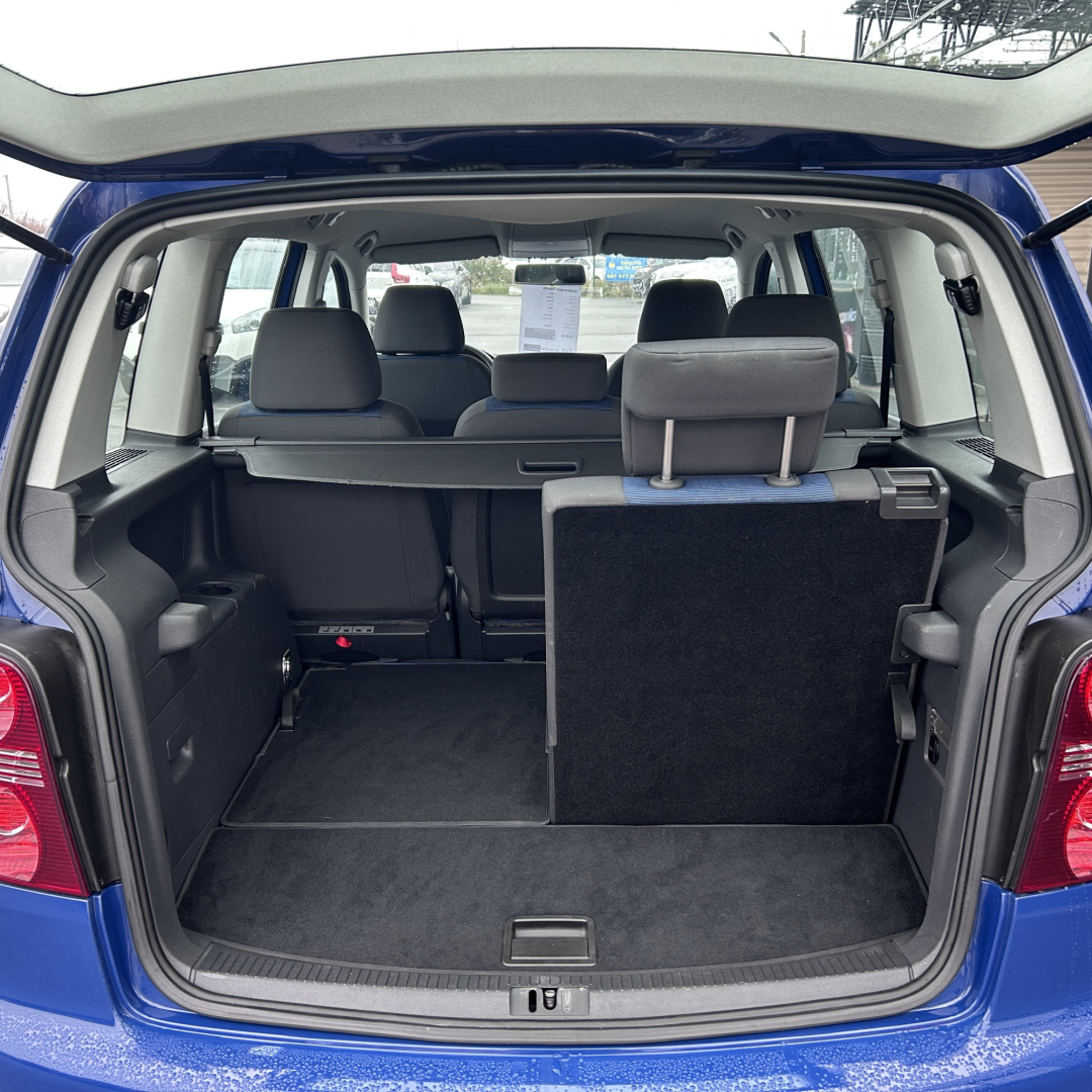 Volkswagen Touran 2010 Volkswagen Touran 2010