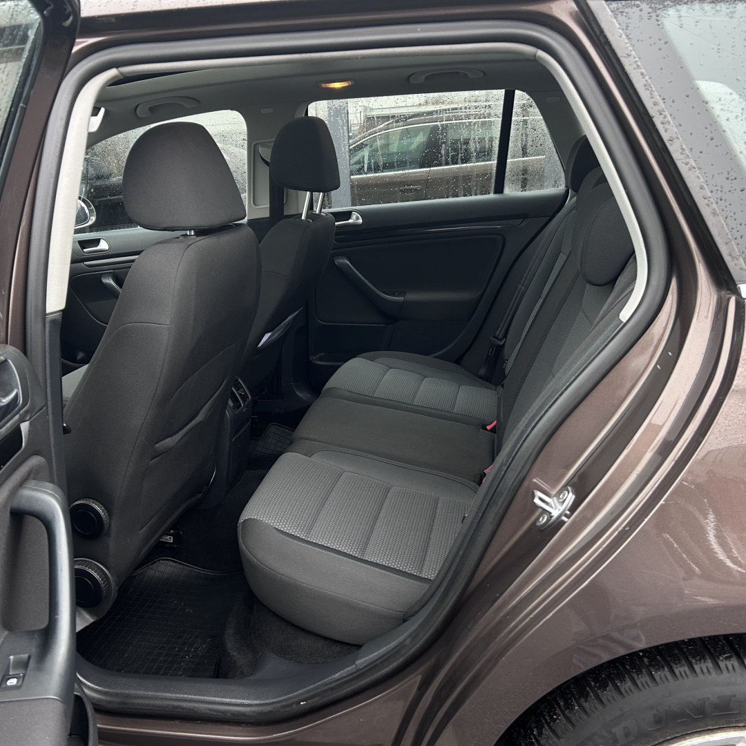 Volkswagen Golf 2011 Volkswagen Golf 2011