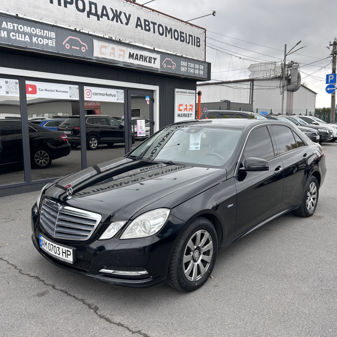 Mercedes-Benz E 220 2011 Mercedes-Benz E 220 2011
